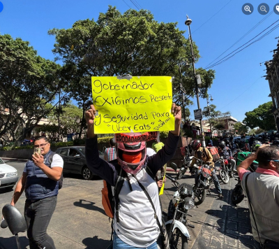 Manifestación de repartidores en Cuernavaca contra inseguridad