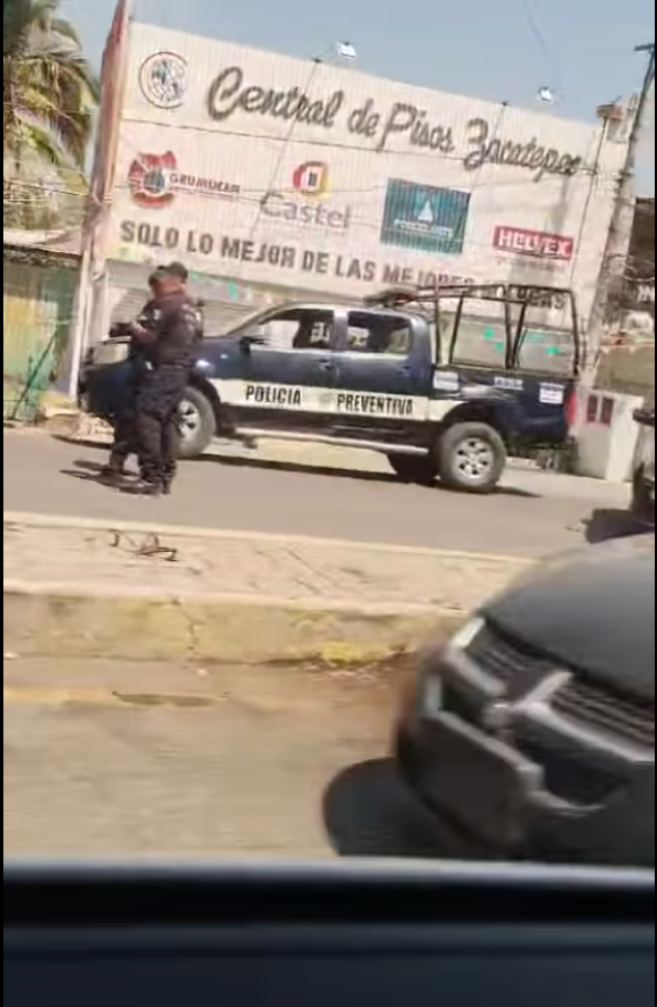 Balean a un hombre cerca de base policial en Zacatepec