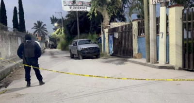 Encuentran a un hombre sin vida en un vehículo