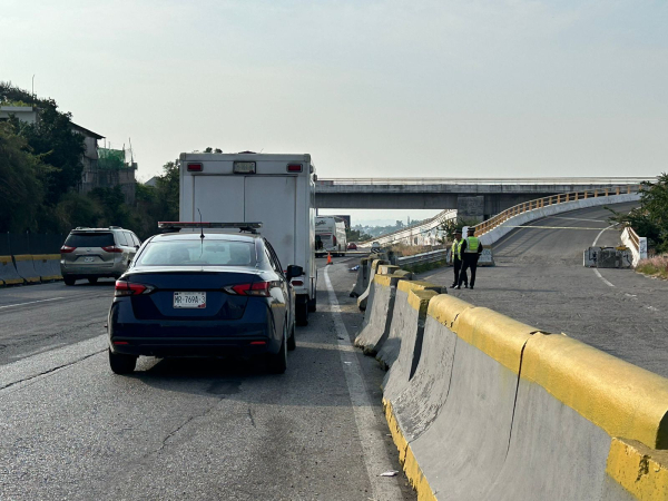 Encuentran un hombre asesinado en el Puente "Sin fin" de Cuernavaca