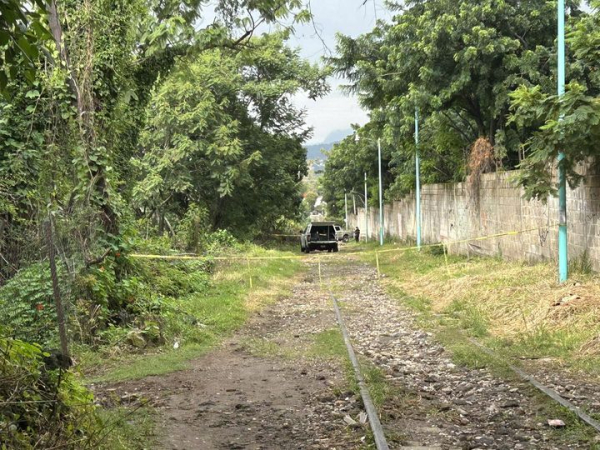 Encuentran a cadáver con huellas de tortura en Chamilpa