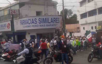 Continúan las protestas de trabajadores del PJF